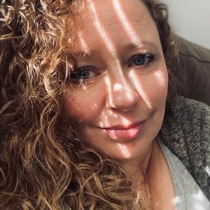 Meet your Posher, Deetta